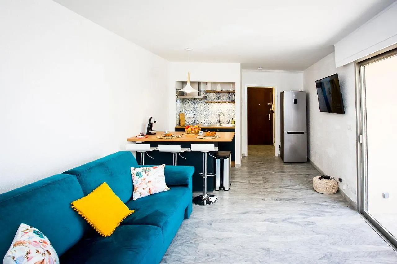 Apartment Romantic Sea View Studio, Steps Away From The Beach Antibes France